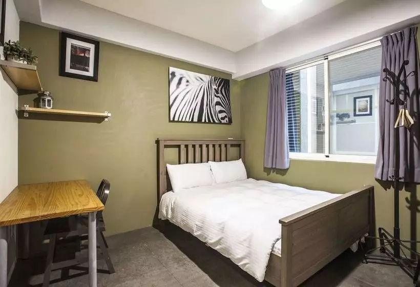 ペンション Tomer Hostel