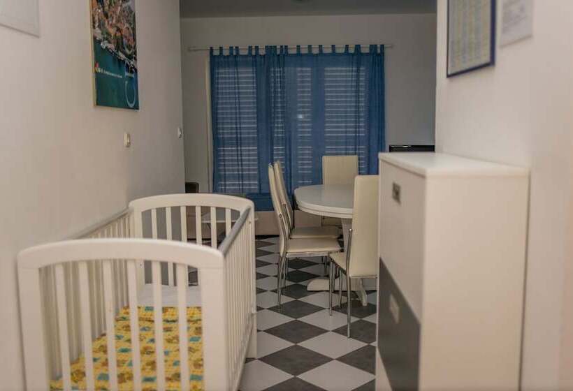 Aparthotel Marina Gromela