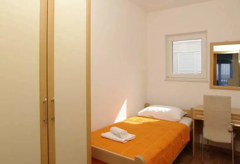 Aparthotel Marina Gromela