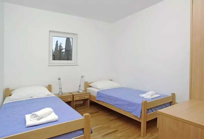 Aparthotel Marina Gromela