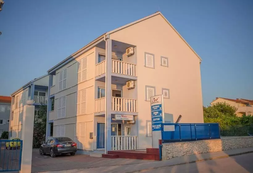 Aparthotel Marina Gromela