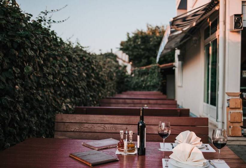 Aparthotel Marina Gromela