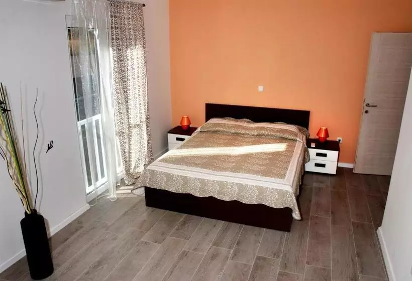 Apartments Premantura Dom