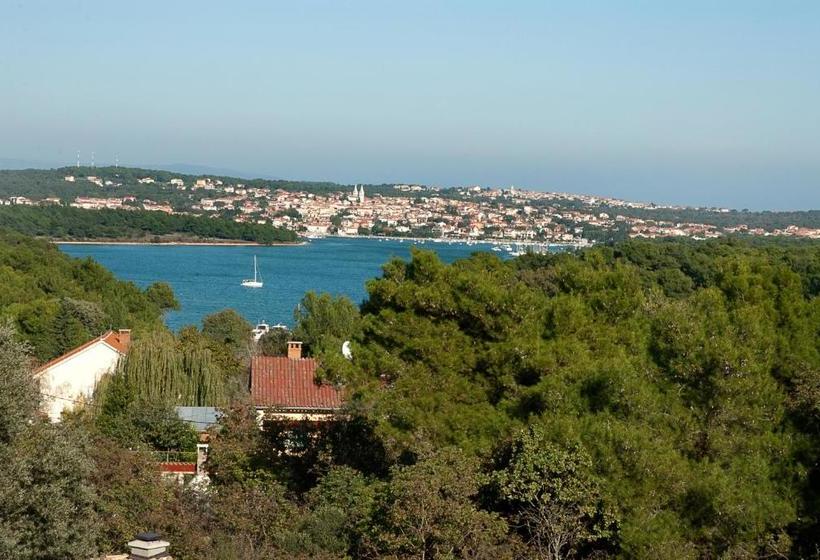 Apartments Premantura Dom