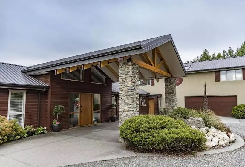 مبيت وإفطار Amuri Estate Luxury Lodge