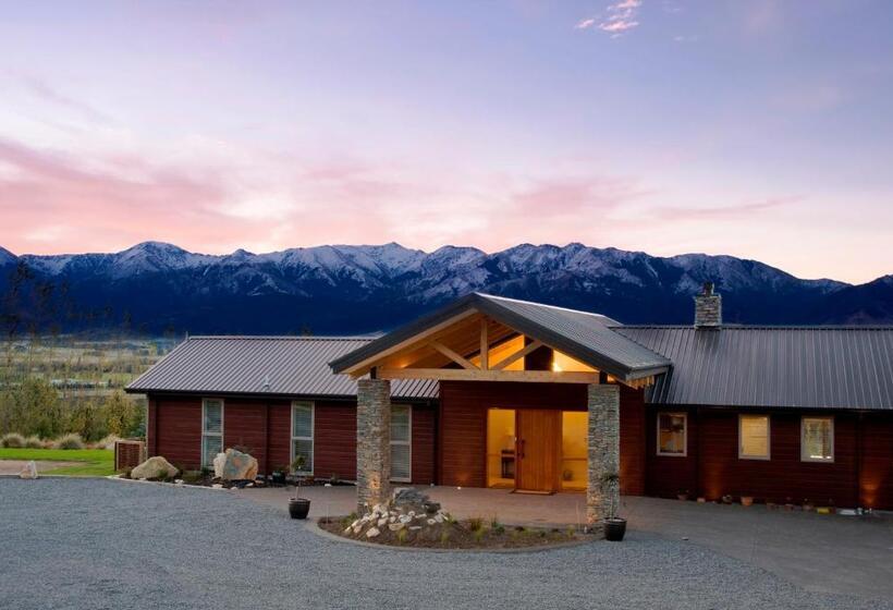 צימר Amuri Estate Luxury Lodge