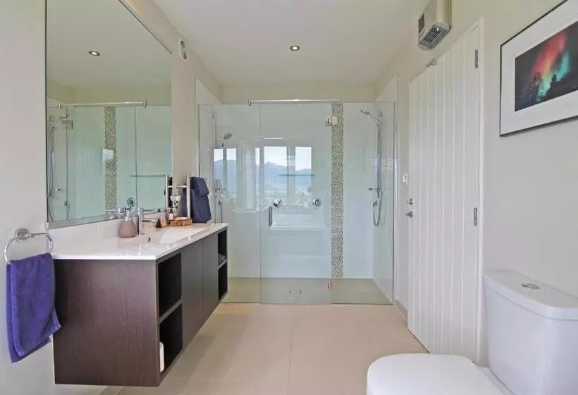 مبيت وإفطار Amuri Estate Luxury Lodge