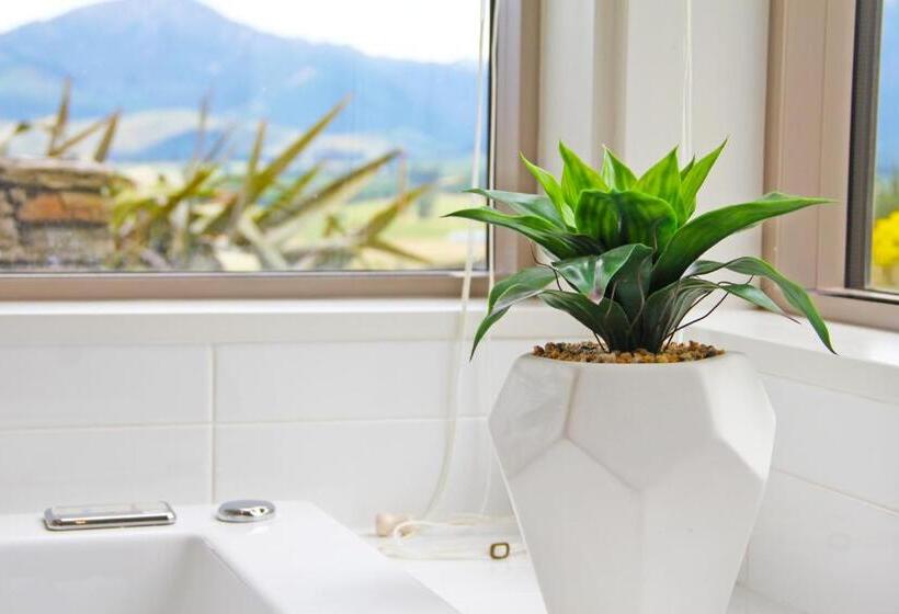 צימר Amuri Estate Luxury Lodge