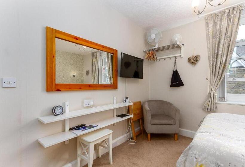 مبيت وإفطار Cambridge House Room Only Accommodation For Adults