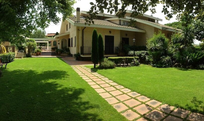 مبيت وإفطار La Villetta Suite