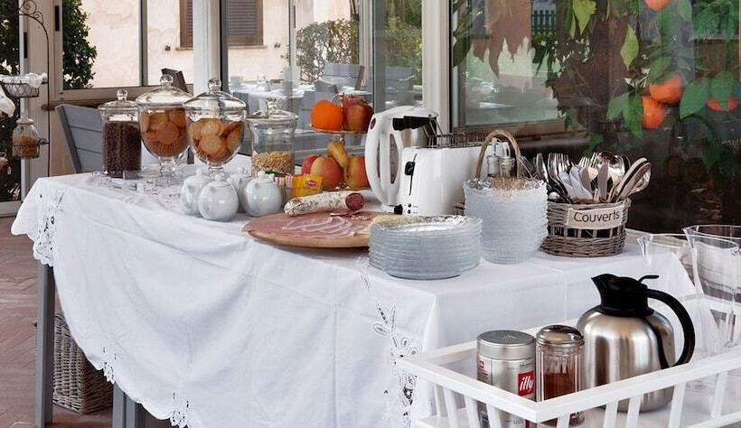 مبيت وإفطار La Villetta Suite