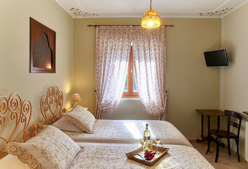 酒店 Triantafillies Guesthouse