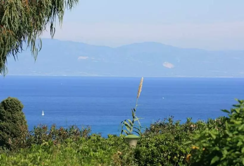 هتل Agriturismo Ruralia