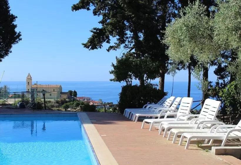 هتل Agriturismo Ruralia