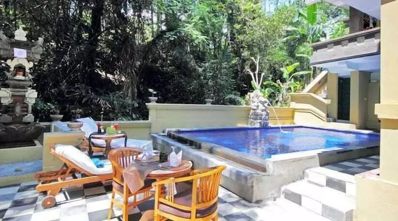 ホテル Bembengan Ubud Cottage