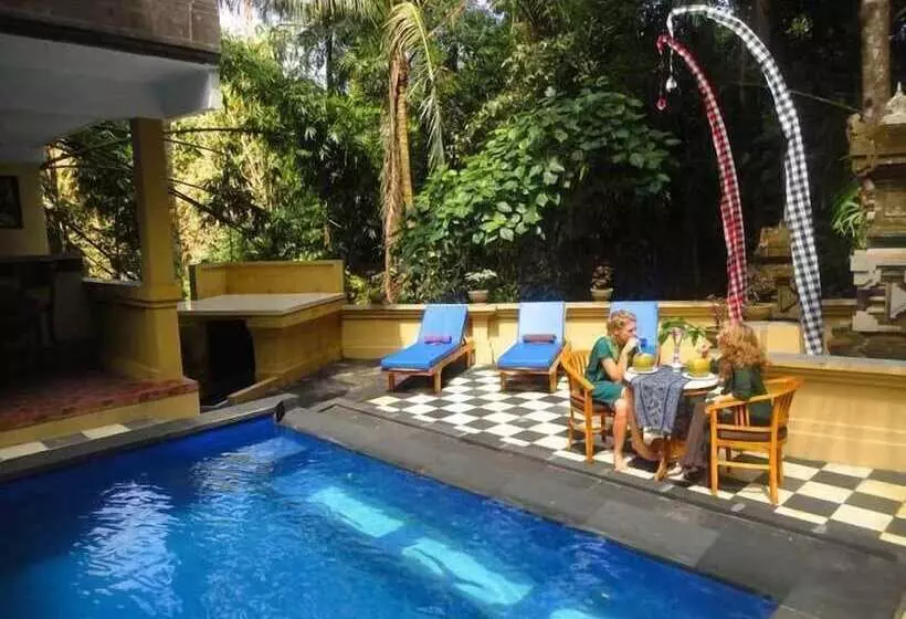 ホテル Bembengan Ubud Cottage