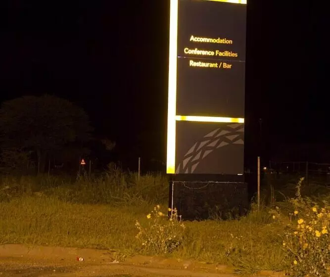 هتل Cresta Jwaneng