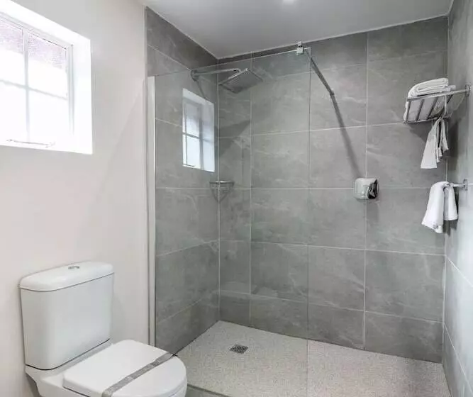 هتل Cresta Jwaneng