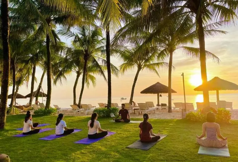 Hotel Famiana Resort & Spa Complimentary Airport Shuttle