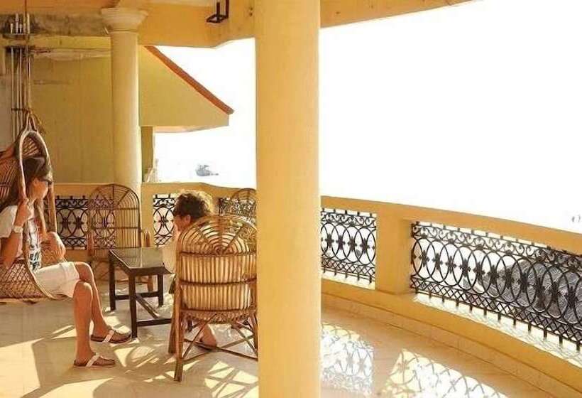 בית מלון כפרי Hawah Beach Resort