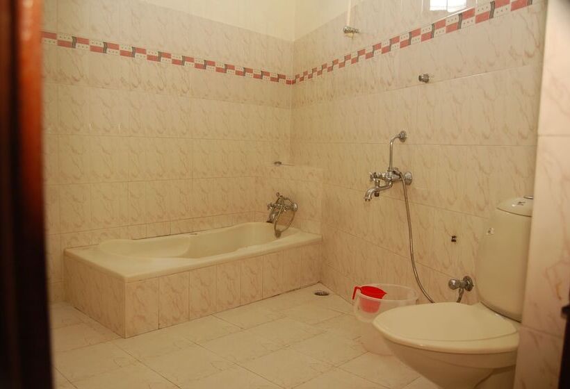 בית מלון כפרי Hawah Beach Resort