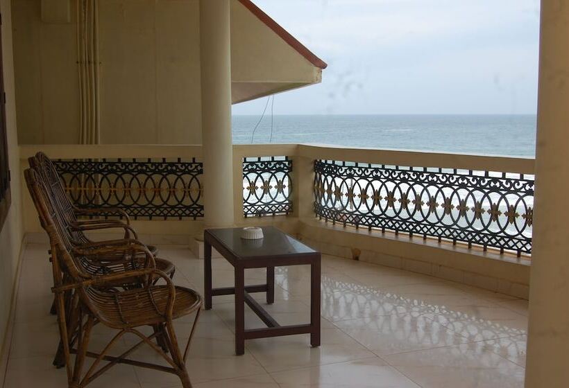 בית מלון כפרי Hawah Beach Resort