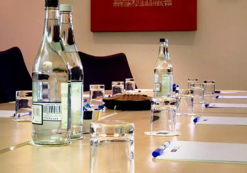 酒店 Holiday Inn Express Aberdeen Airport By Ihg