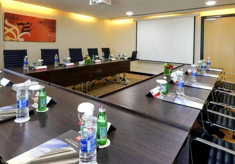 هتل Ibis Seef Manama