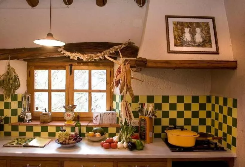 هتل Molino Rio Alajar