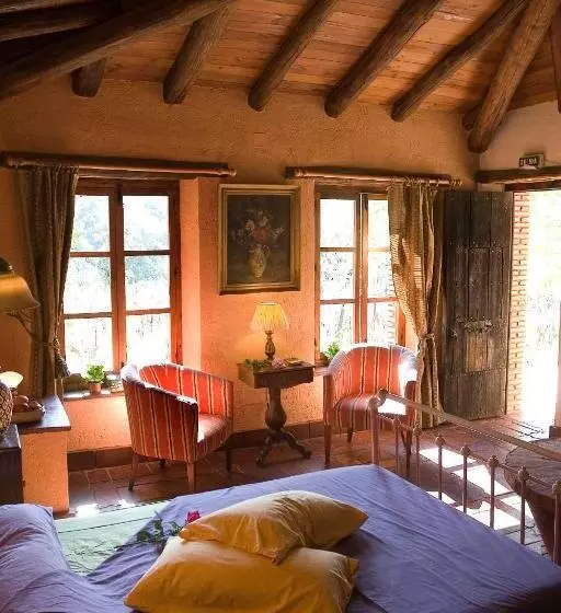 هتل Molino Rio Alajar