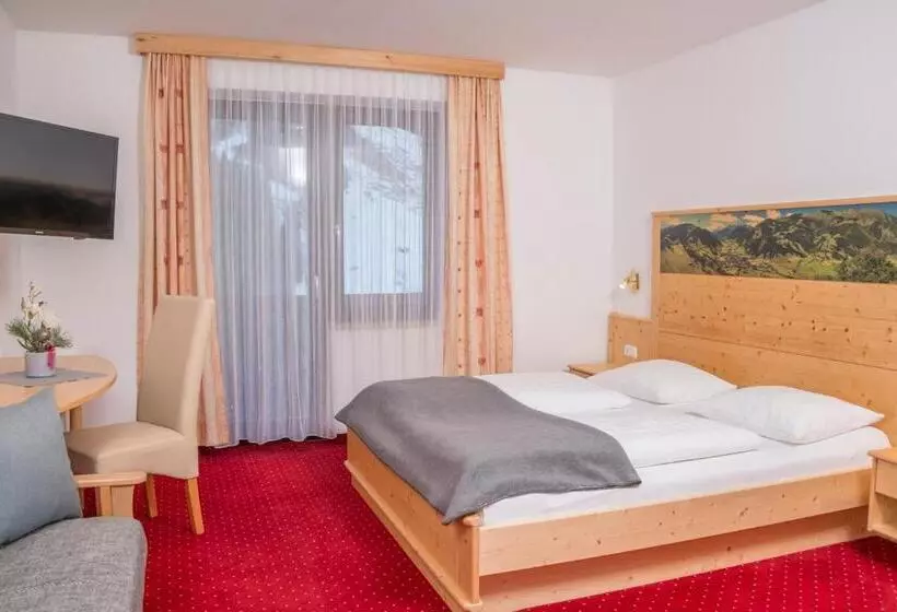 ホテル Restaurant Platzwirt