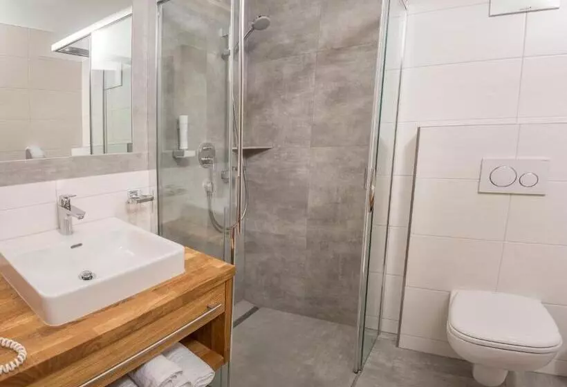 ホテル Restaurant Platzwirt