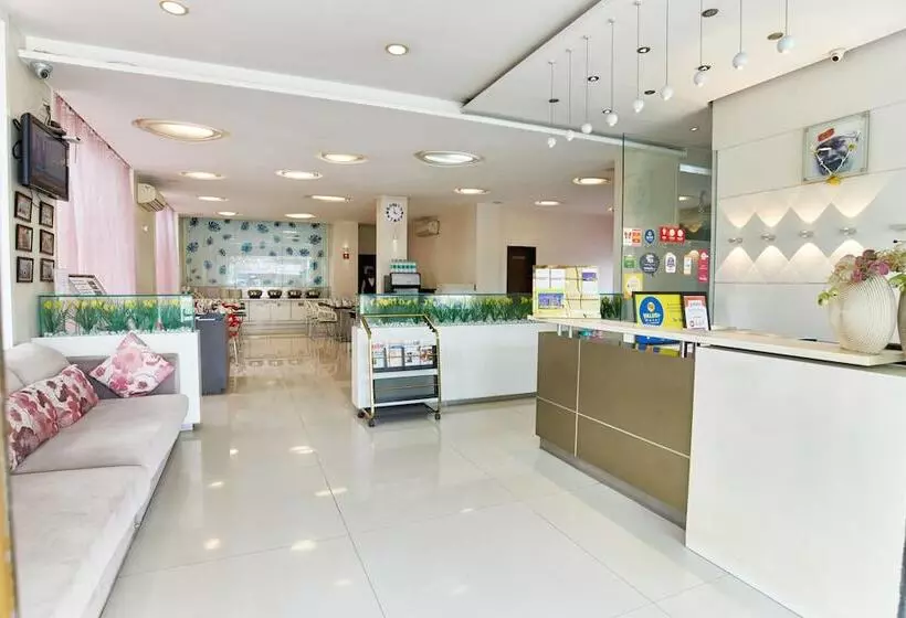 Отель Sai Mahal