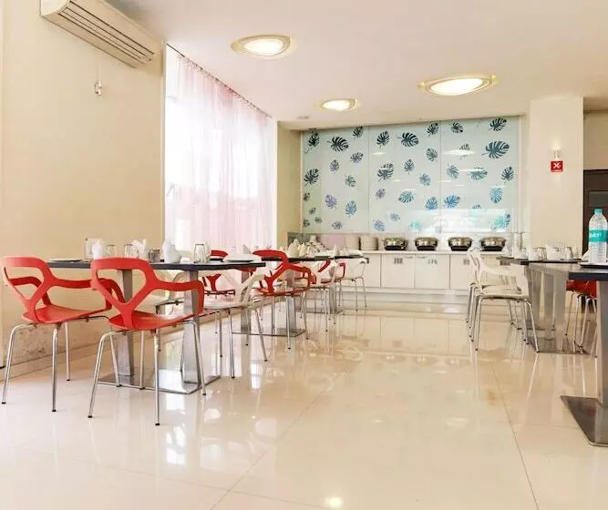 Отель Sai Mahal