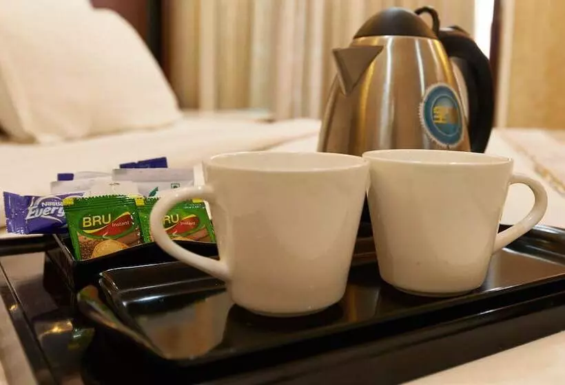 Отель Sai Mahal