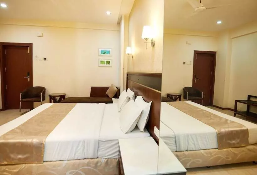 Отель Sai Mahal