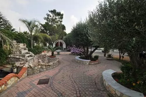 Отель Sayonara Villaggio