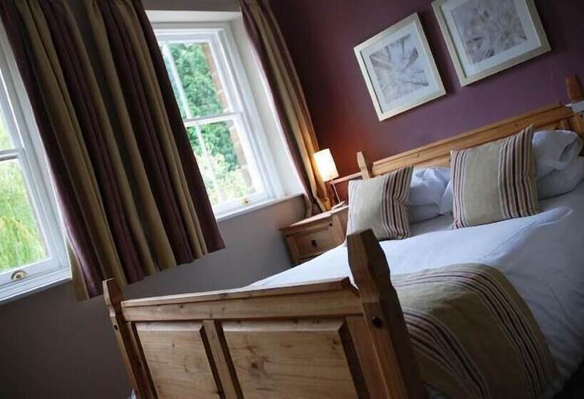 ホテル The Olde Coach House