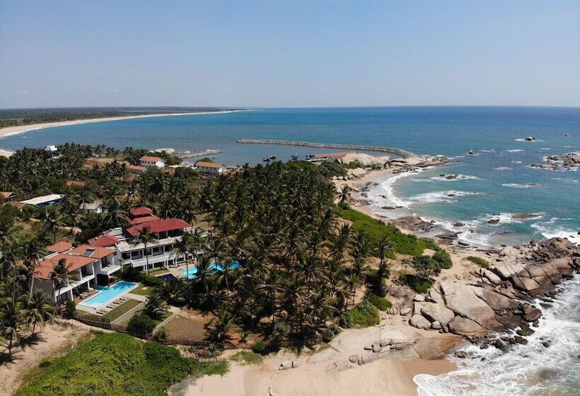 Отель Turtle Bay Boutique