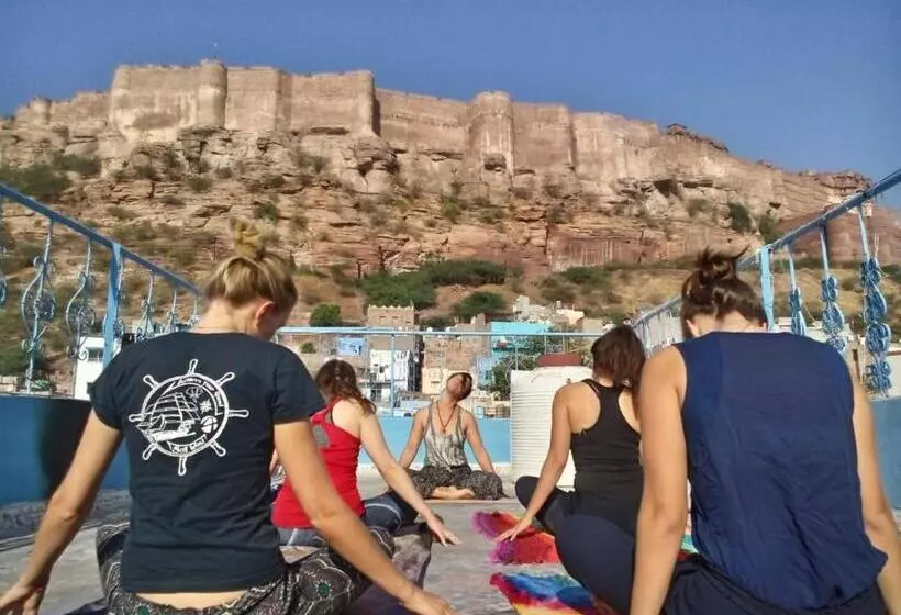 Hotel Yogis Guest House