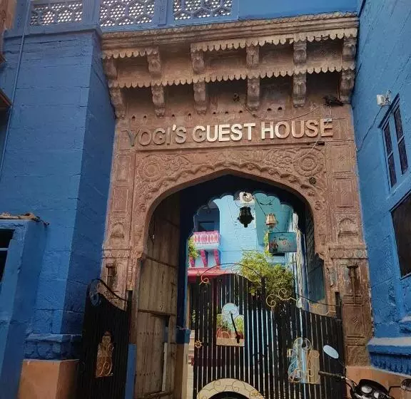 Hotel Yogis Guest House