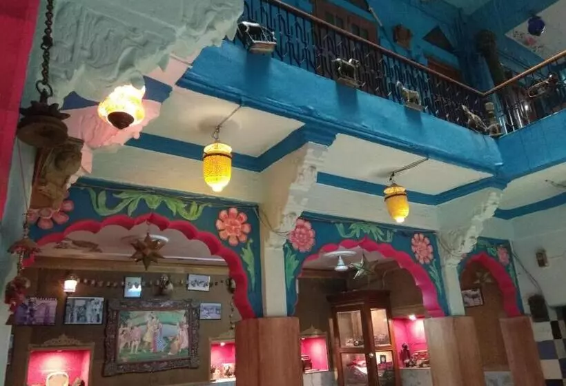 Hotel Yogis Guest House