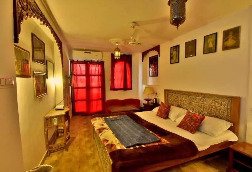 Hotel Yogis Guest House