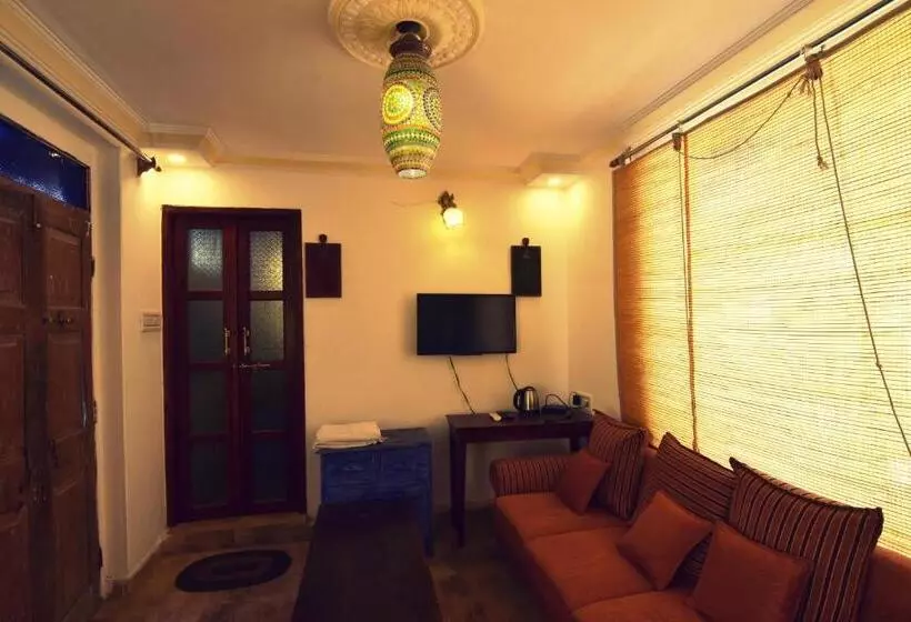 Hotel Yogis Guest House