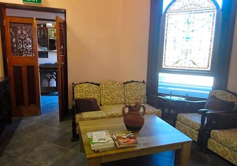 מוטל A Railway Lodge