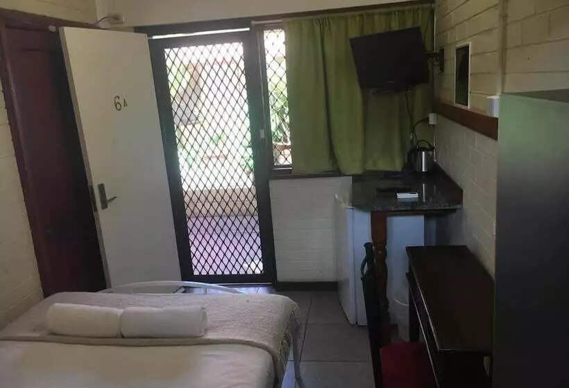 מוטל A Railway Lodge