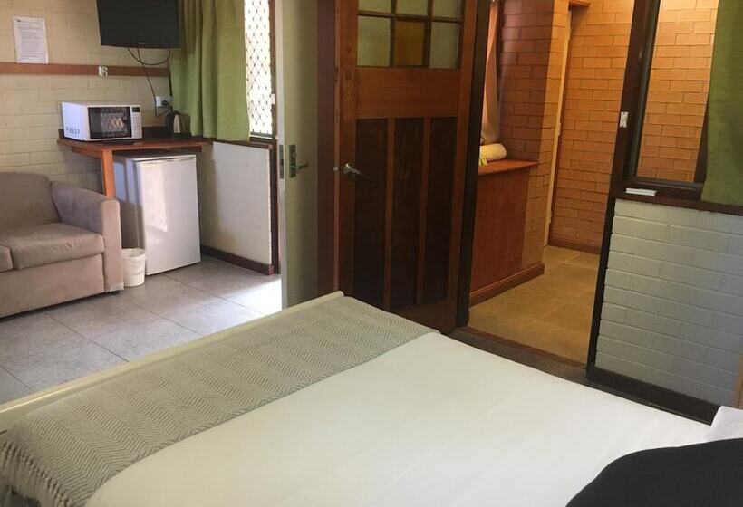 فندق على الطريق A Railway Lodge