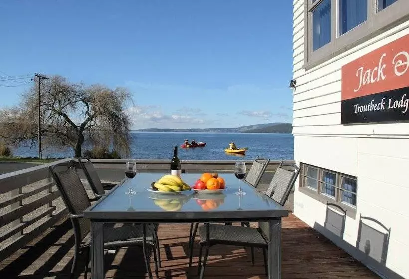 ペンション Lakeview Small Studio