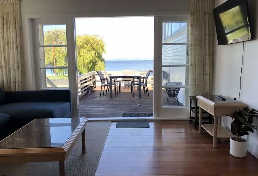 ペンション Lakeview Small Studio