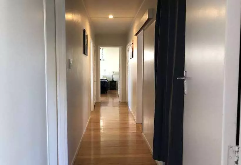 ペンション Lakeview Small Studio